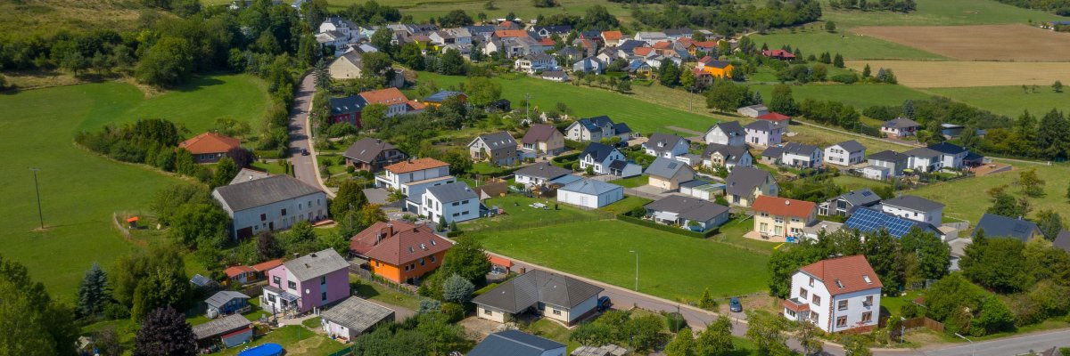 Luftaufnahme der Ortsgemeinde Fisch