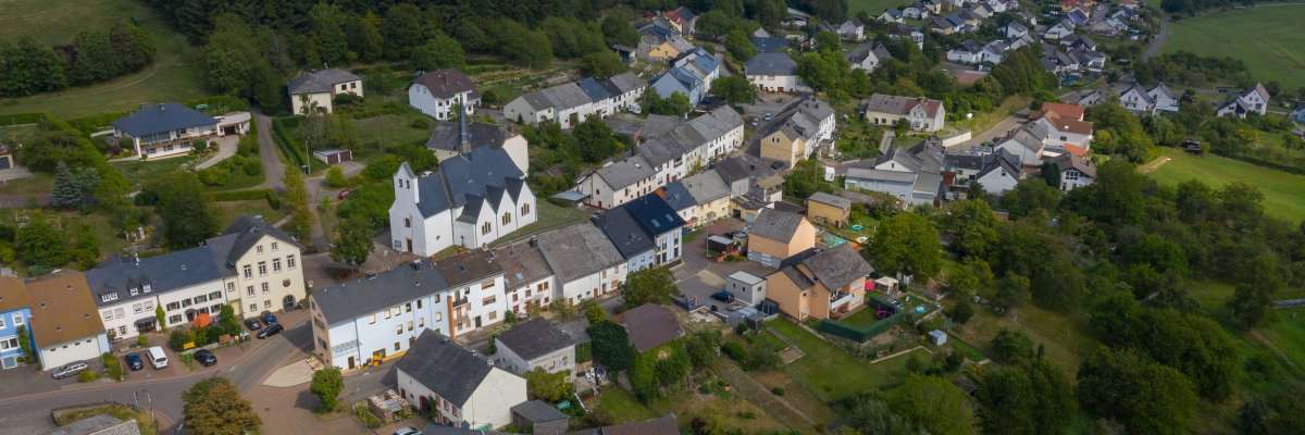 Luftaufnahme der Ortsgemeinde Lampaden Luftaufnahme der Ortsgemeinde Lampaden